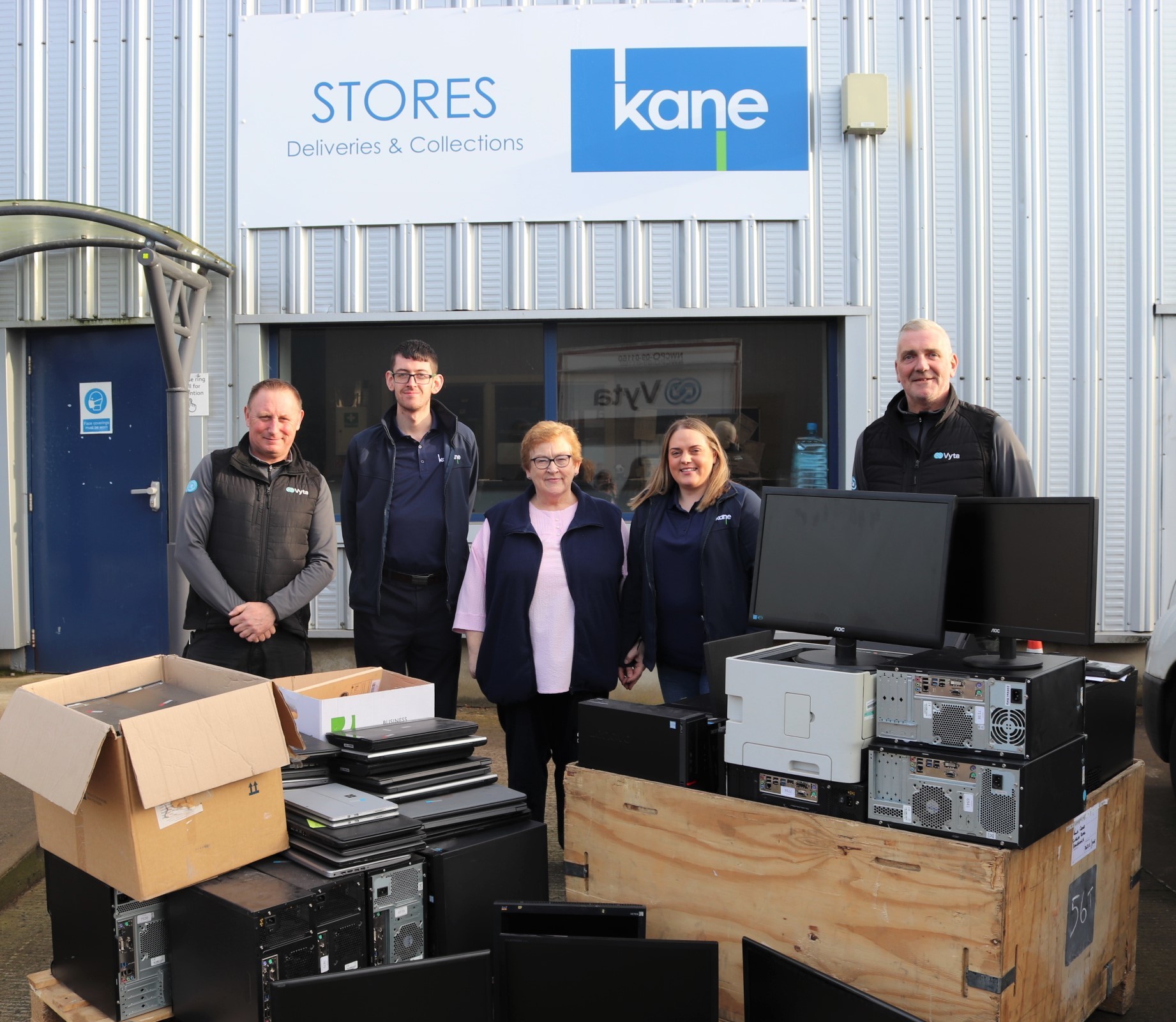 Kane donates IT c Kane